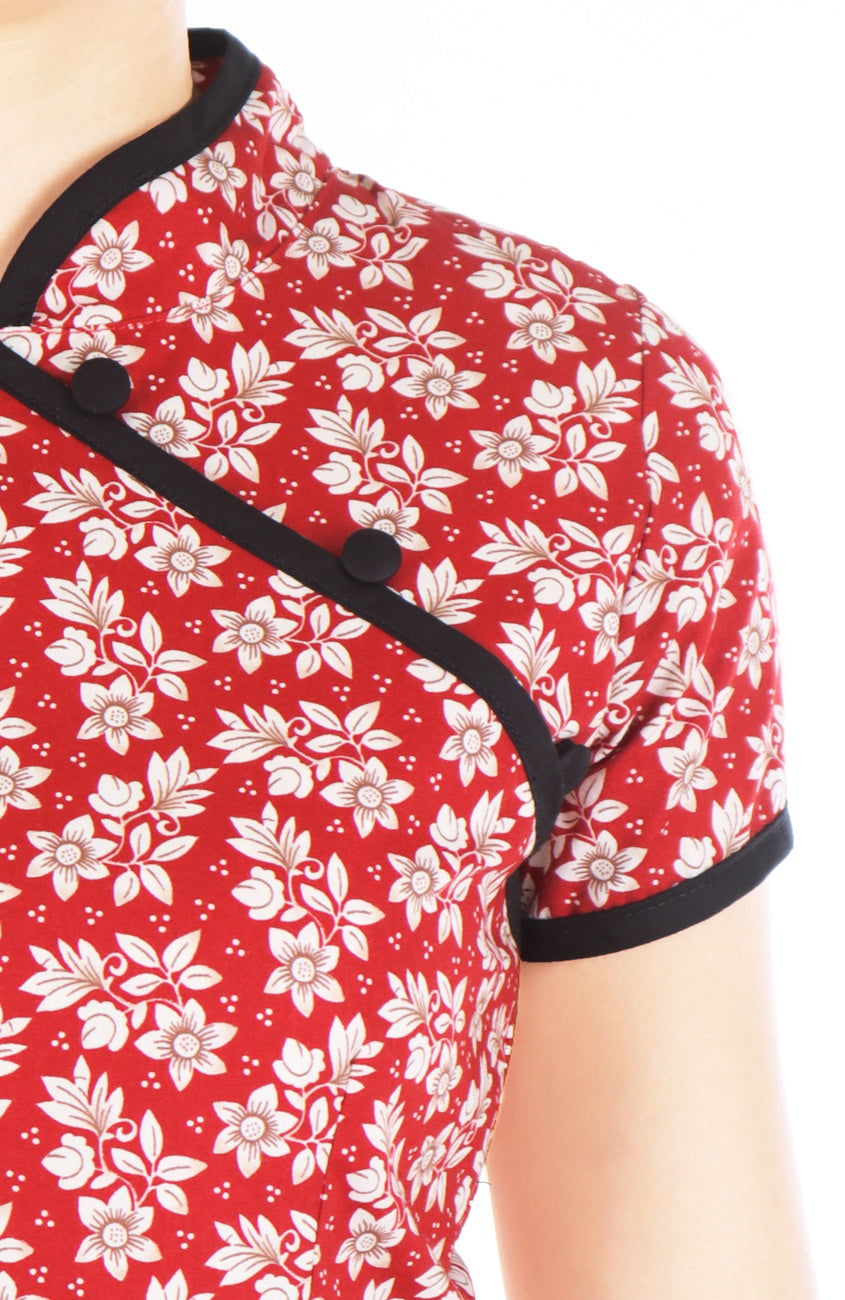 Auspicious Flowers at Dawn Cheongsam
