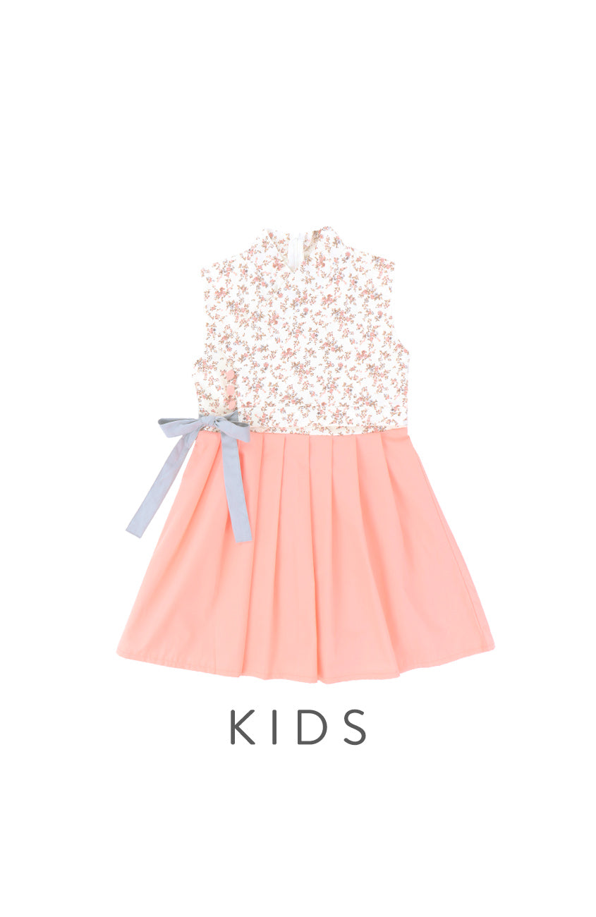 GIRLS Endearing Peach Camellia Hanbok