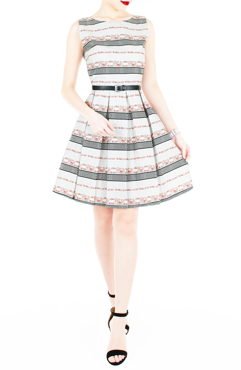 Garden Tour de Polka Dots Flare Dress