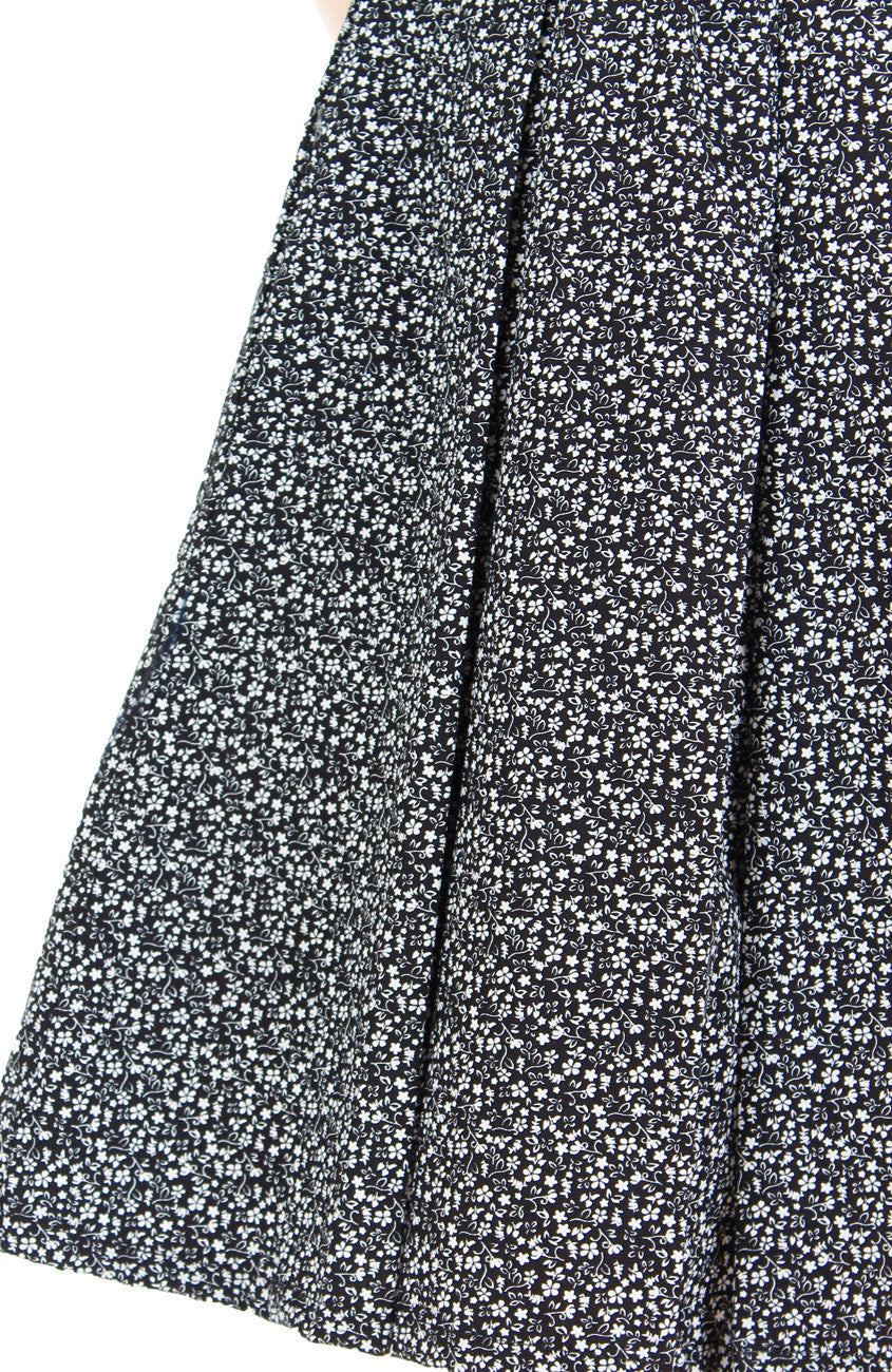 High-Tea Hour Flare Dress with Short Sleeves - Black