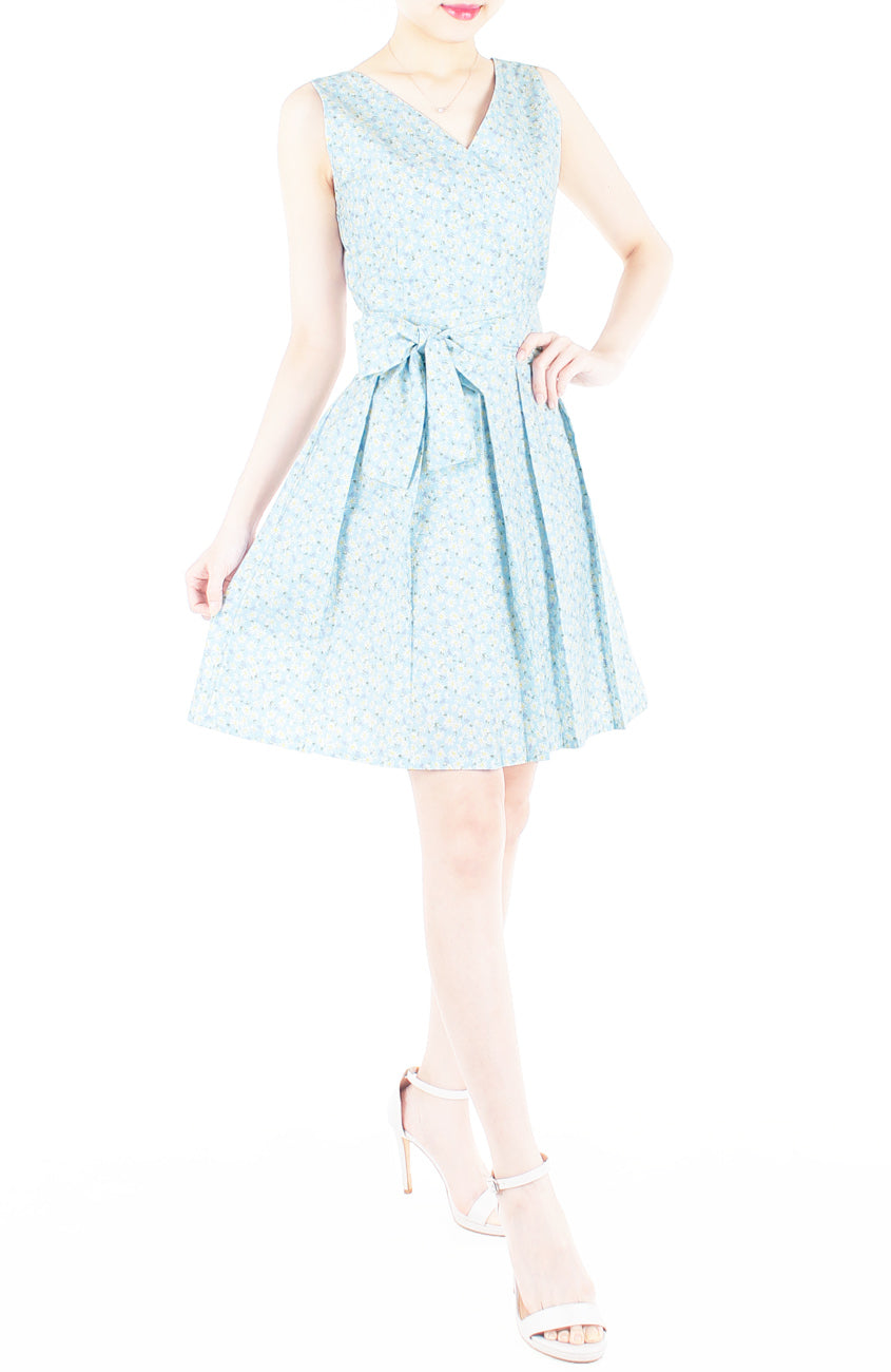 Oopsie Daisy, it’s Christmas! Two-way Flare Dress