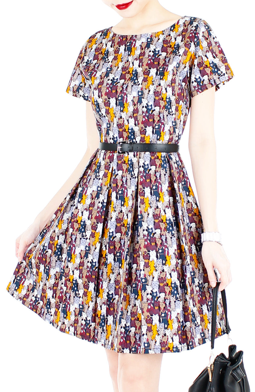 Purrfect-Style Flare Dress with Short Sleeves