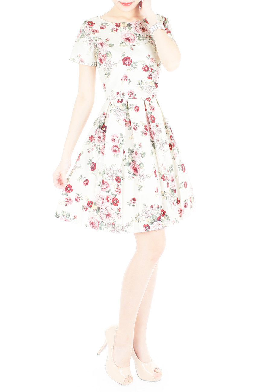 Romantic Resplendence Rose Flare Dress with Short Sleeves - Off White