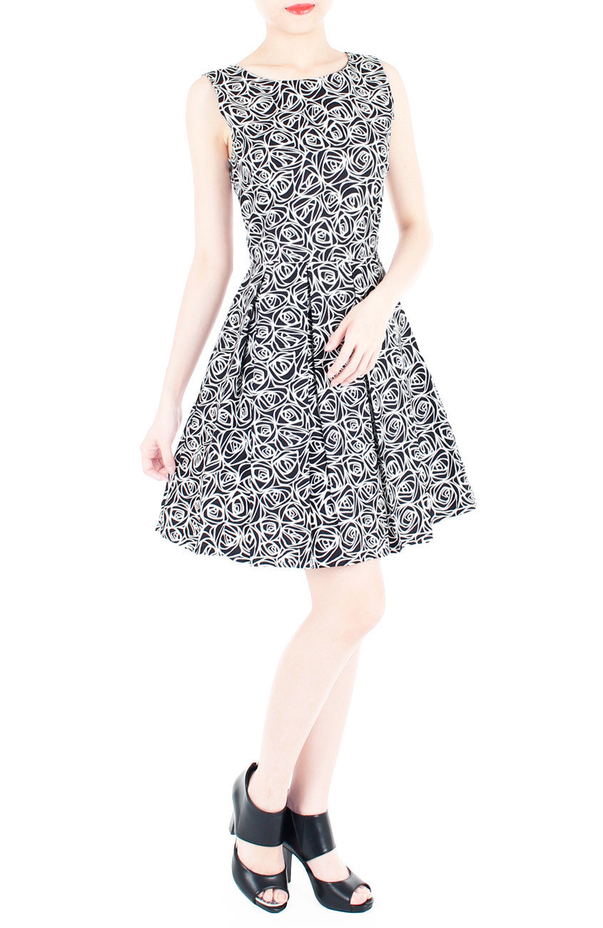 Roses Rendezvous Flare Dress - Black