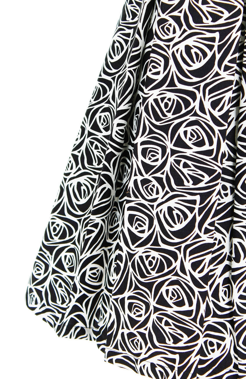 Roses Rendezvous Flare Dress - Black