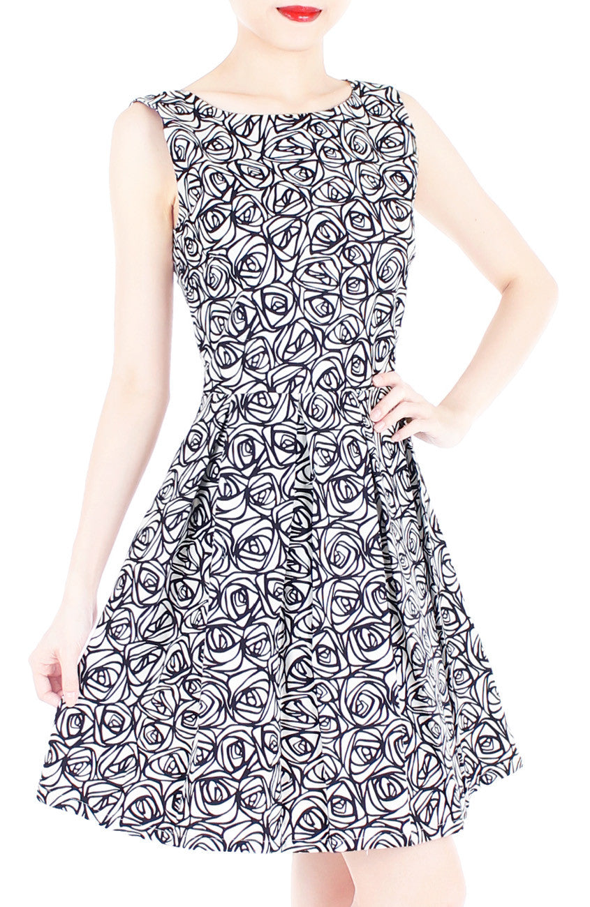 Roses Rendezvous Flare Dress - White