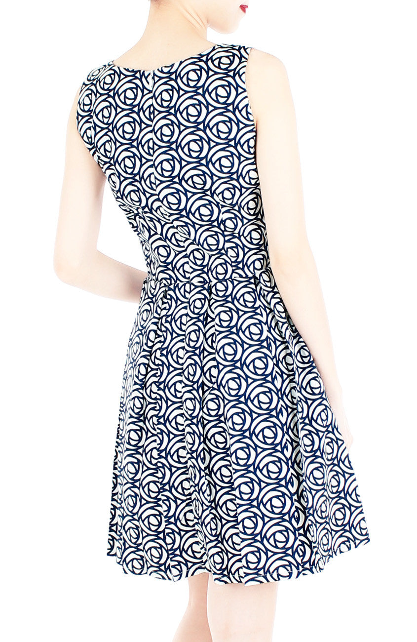 Roses Rendezvous Flare Dress - White