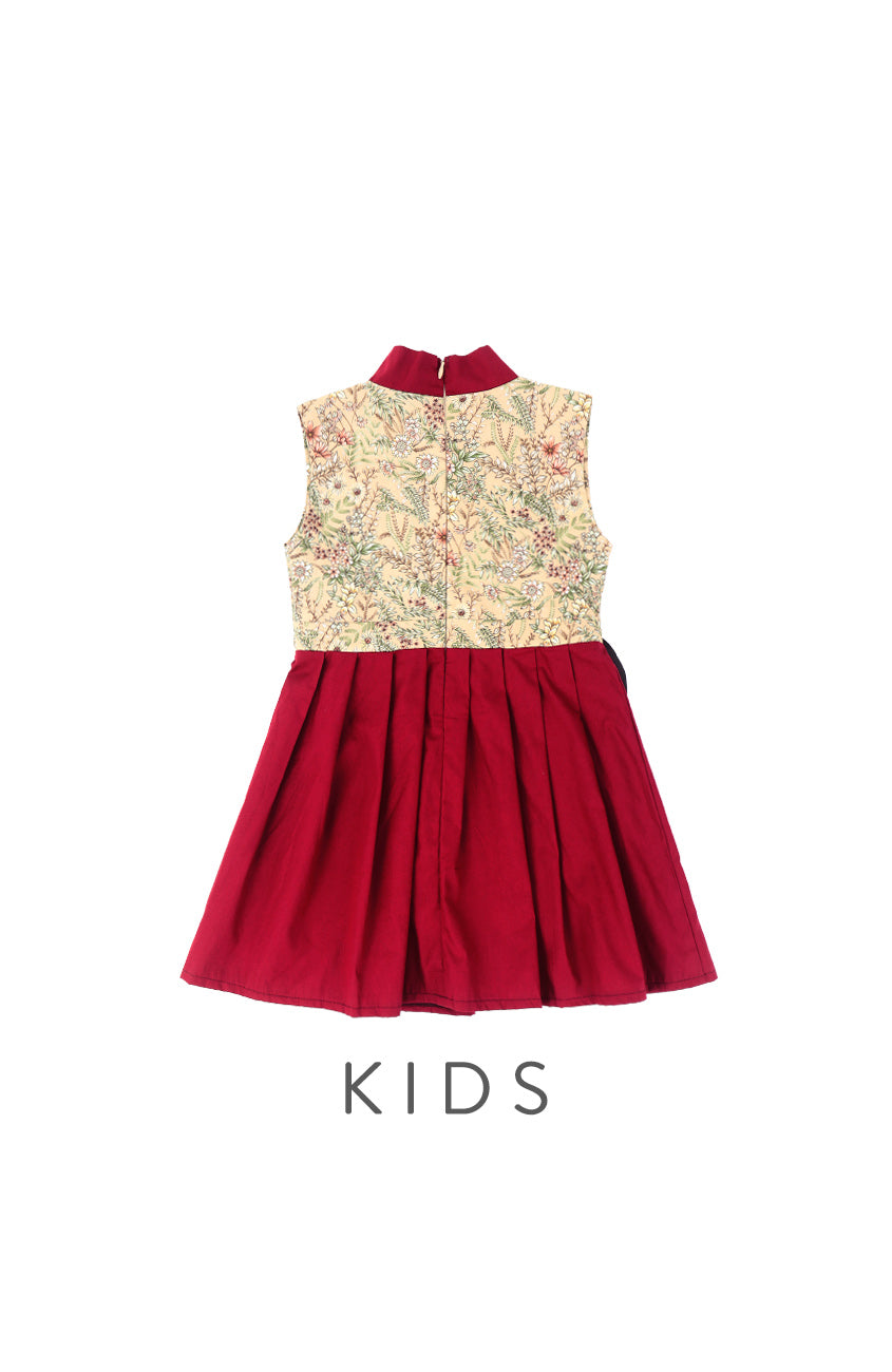 GIRLS Royal Spring Hanbok