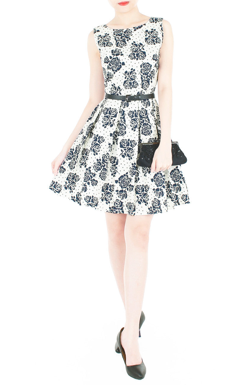 Steal The Rose Show Flare Dress - White