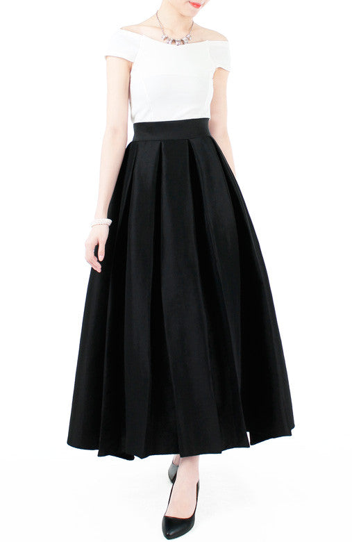 Prestige Satin Flare Maxi Skirt - Noir Black