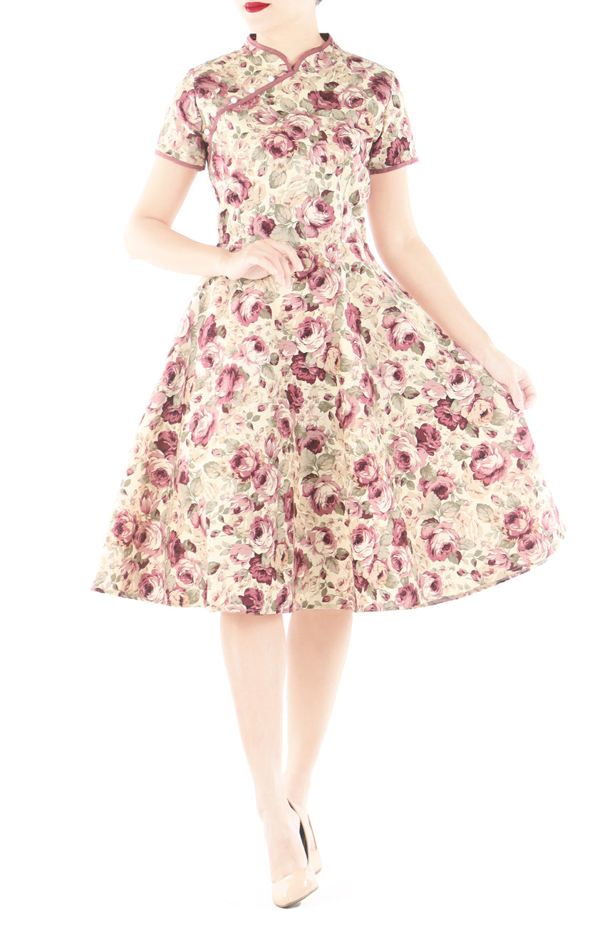 Nostalgic Hong Kong Cinema Cheongsam with Pearl Buttons