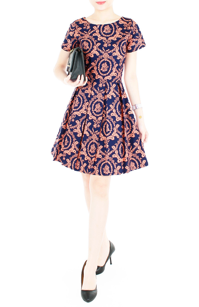 Exquisite Baroque Flare Dress with Short Sleeves